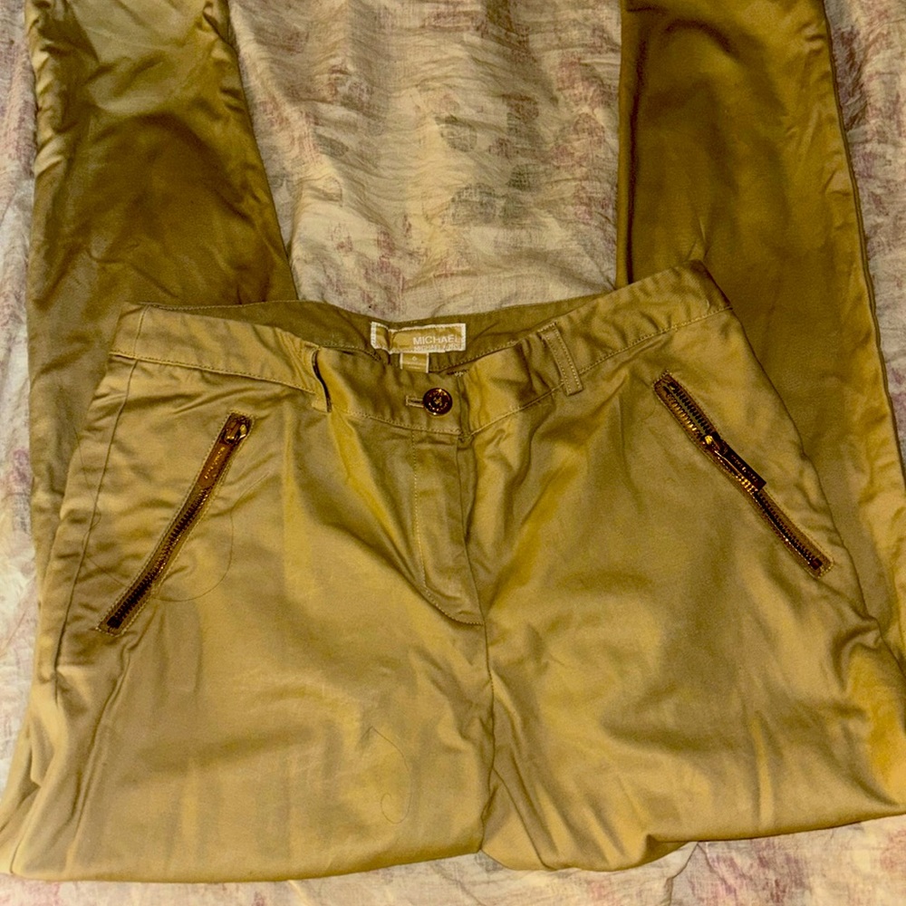 Michael Kors Kacki’s